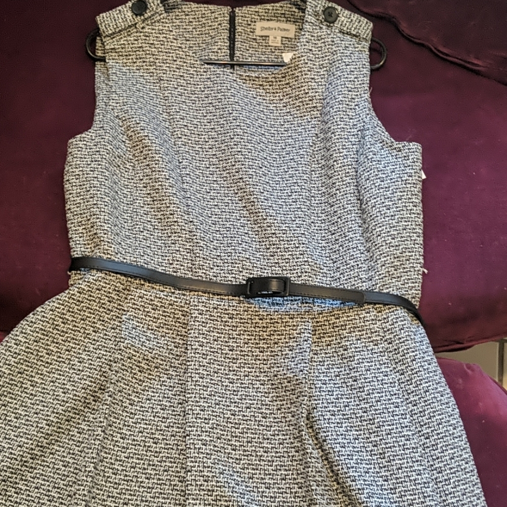 Black & White Sleeveless Dress. NWT Size 16